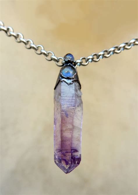 The Science behind the Purifying Amethyst Amulet: How it Works
